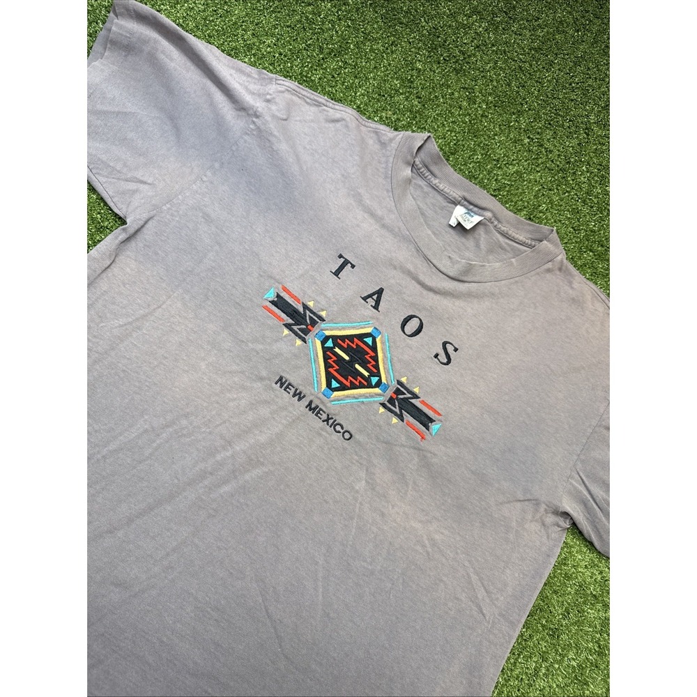 True Vintage Kingstree Classic Grey Single Stitch USA Made Taos New Mexico 90s L